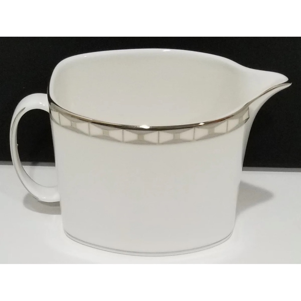 SIGNATURE SPADE CREAMER BY LENOX IN MINT CONDITION